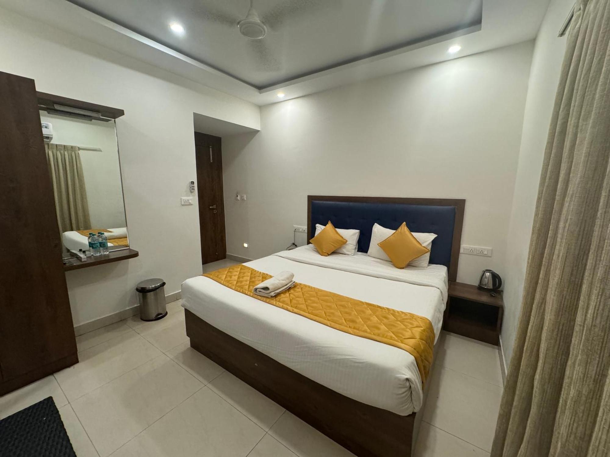 Jn Guestline Hotel Devanahalli Buitenkant foto